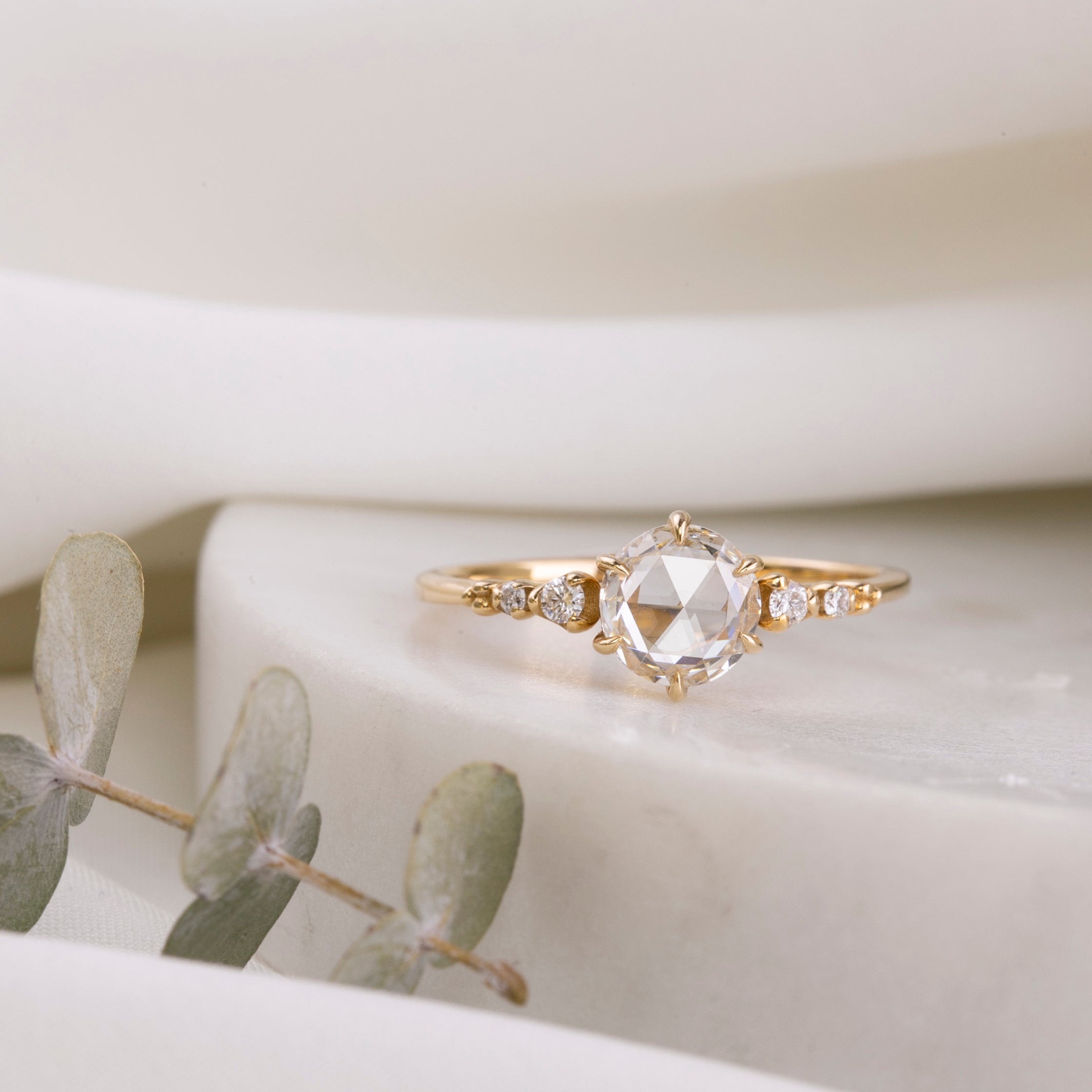 Mila Round Diamond Ring