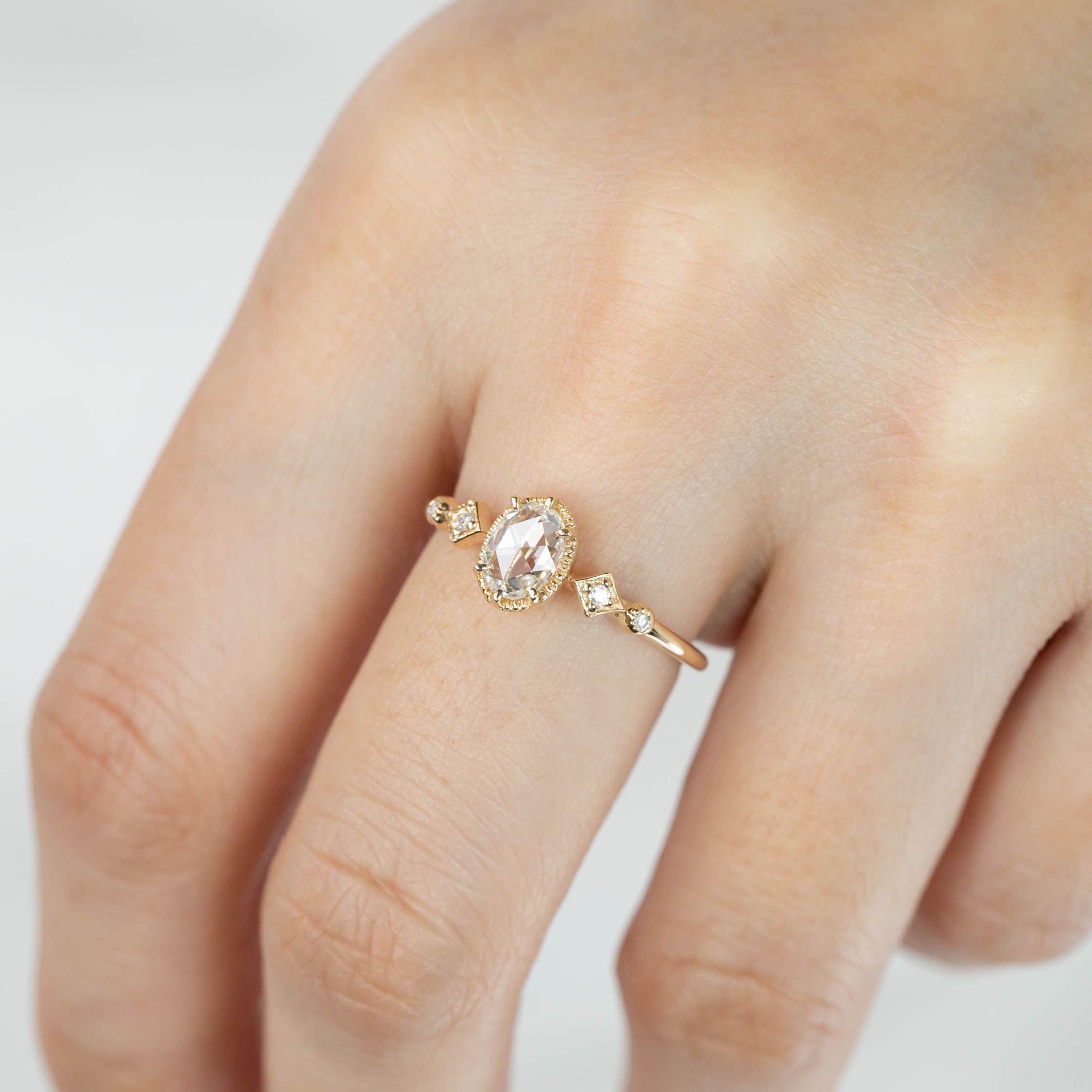 Stella Oval Diamond Ring