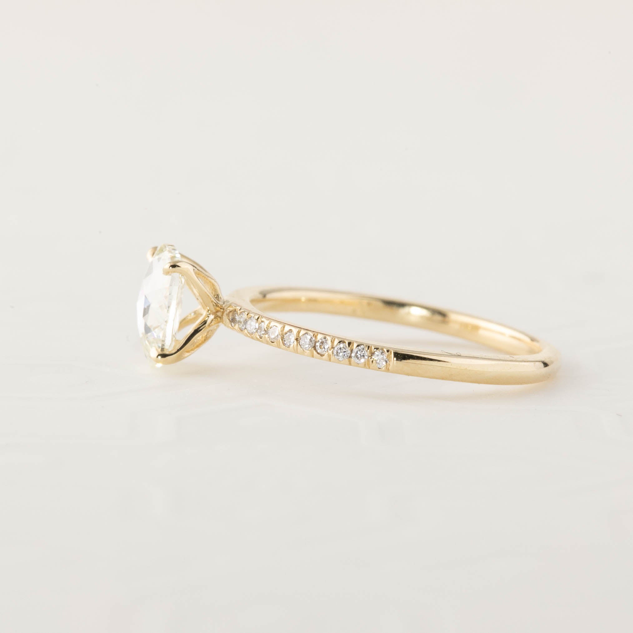 Maria Oval Diamond Ring