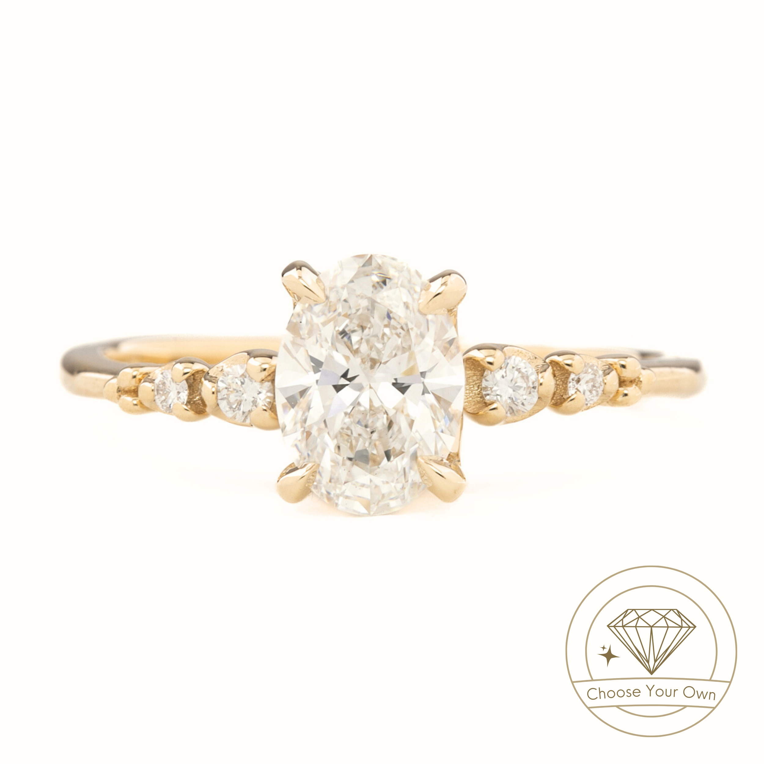 Estel Fleur Four Prongs Oval Diamond Ring