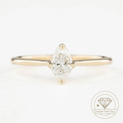 Alice Oval Diamond Ring