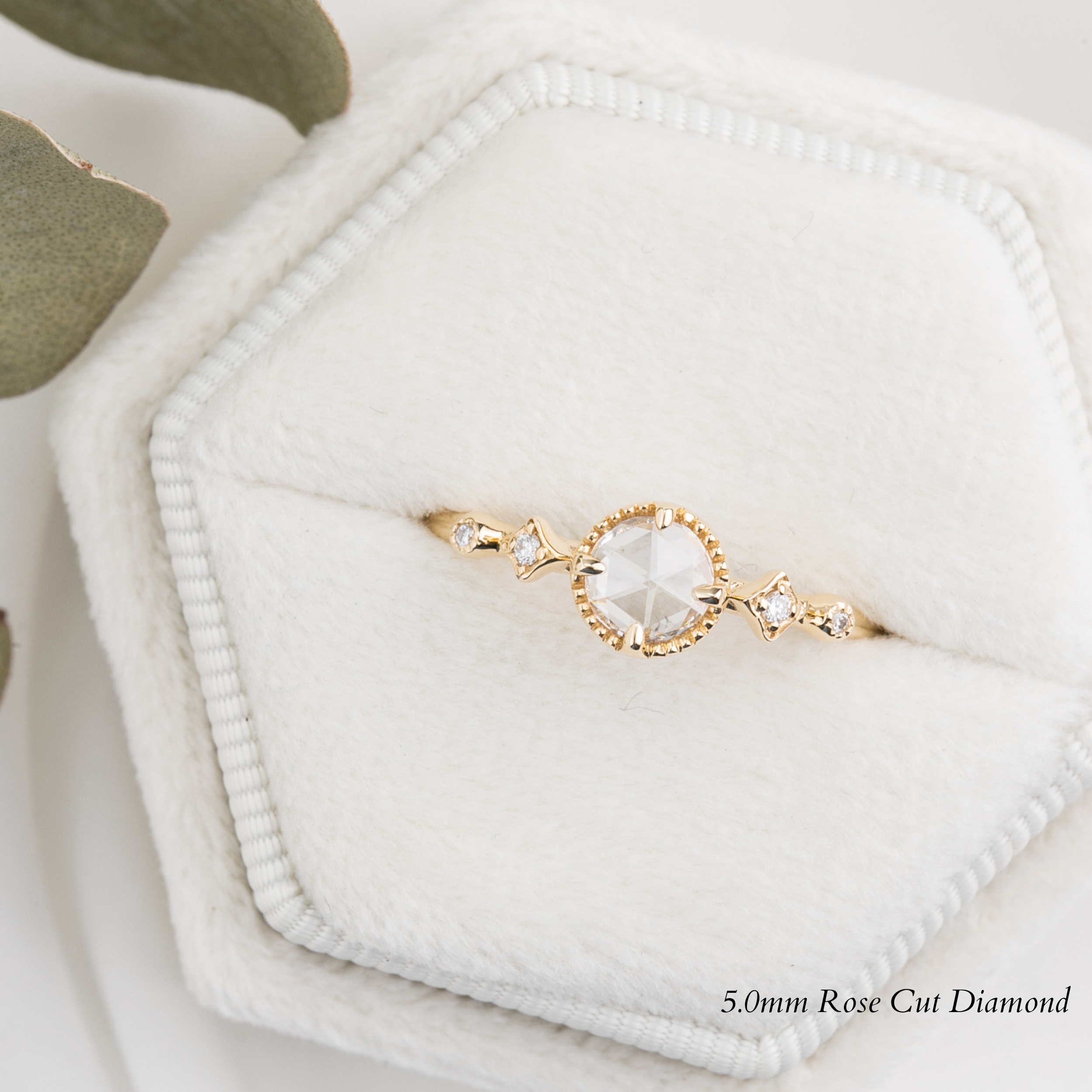 Stella Round Diamond Ring