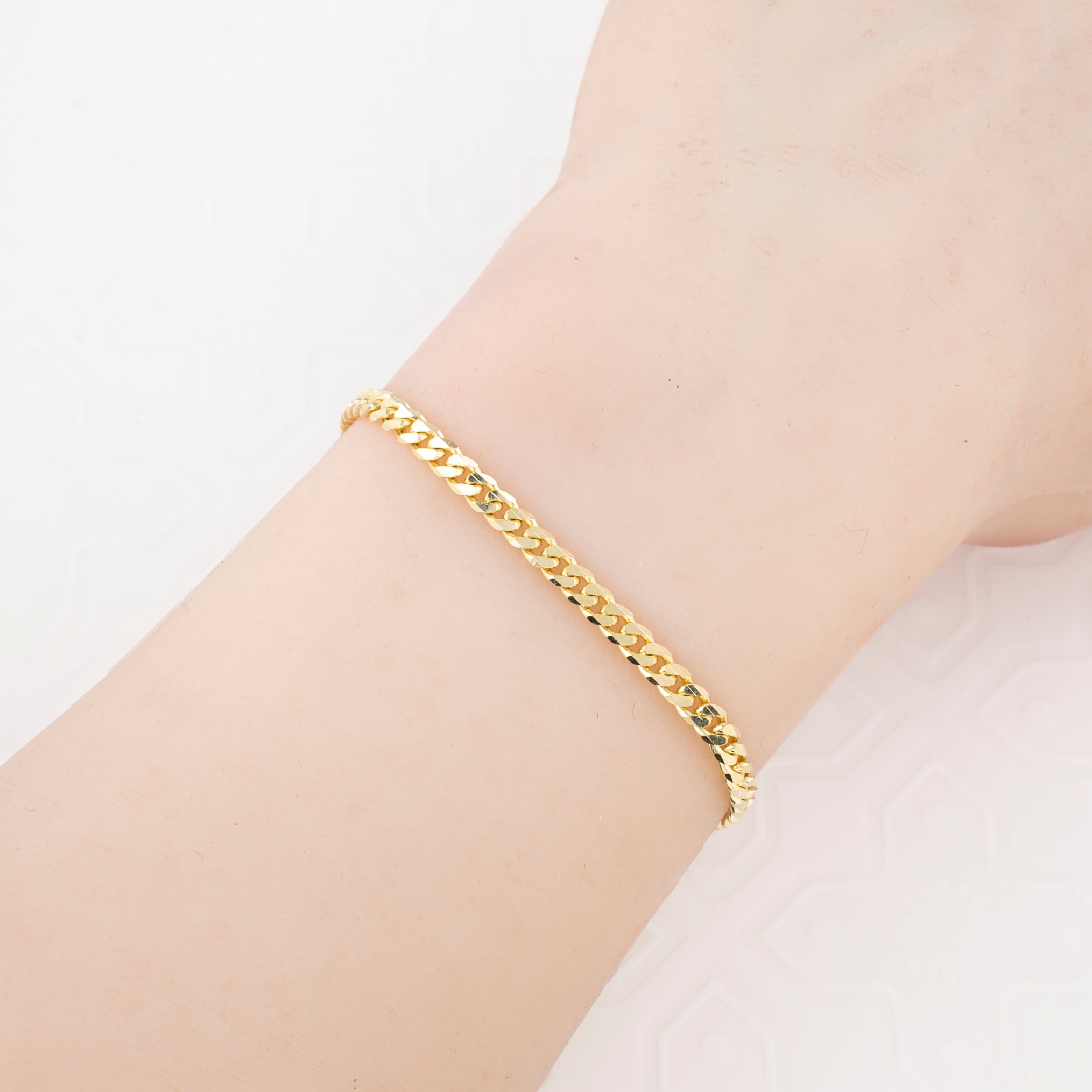 Classic Curb Chain Bracelet