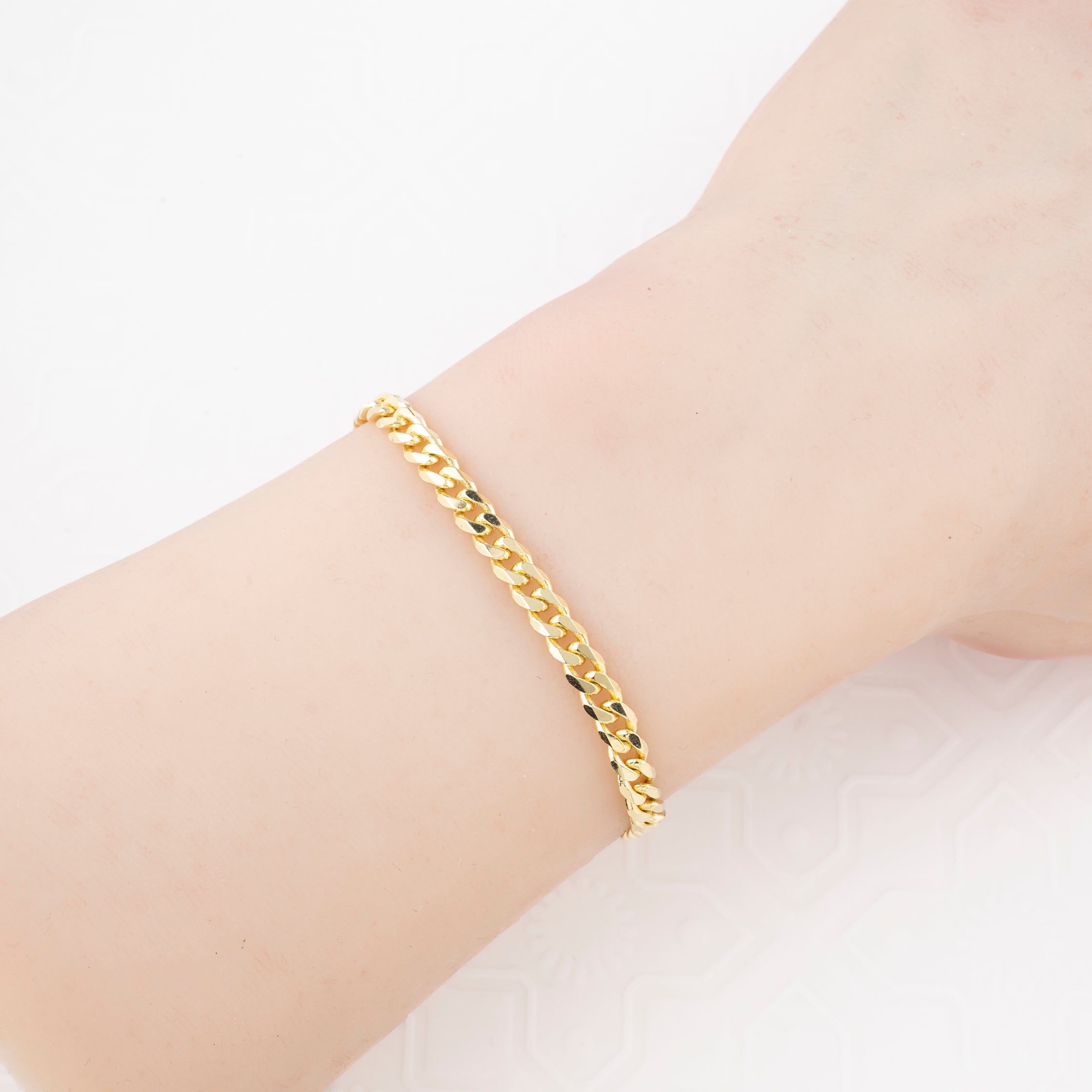Classic Curb Chain Bracelet