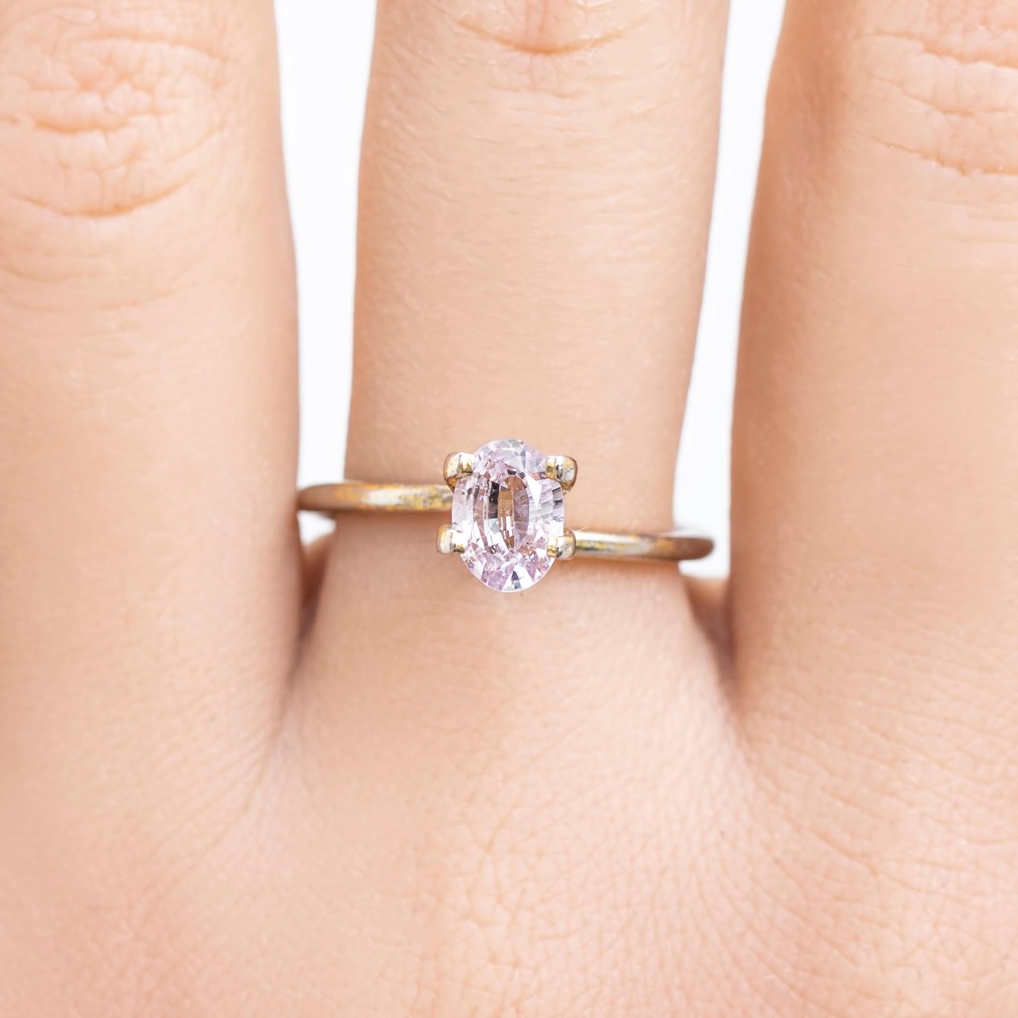 0.81ct Oval Cut Pink Madagascar Sapphire SO467