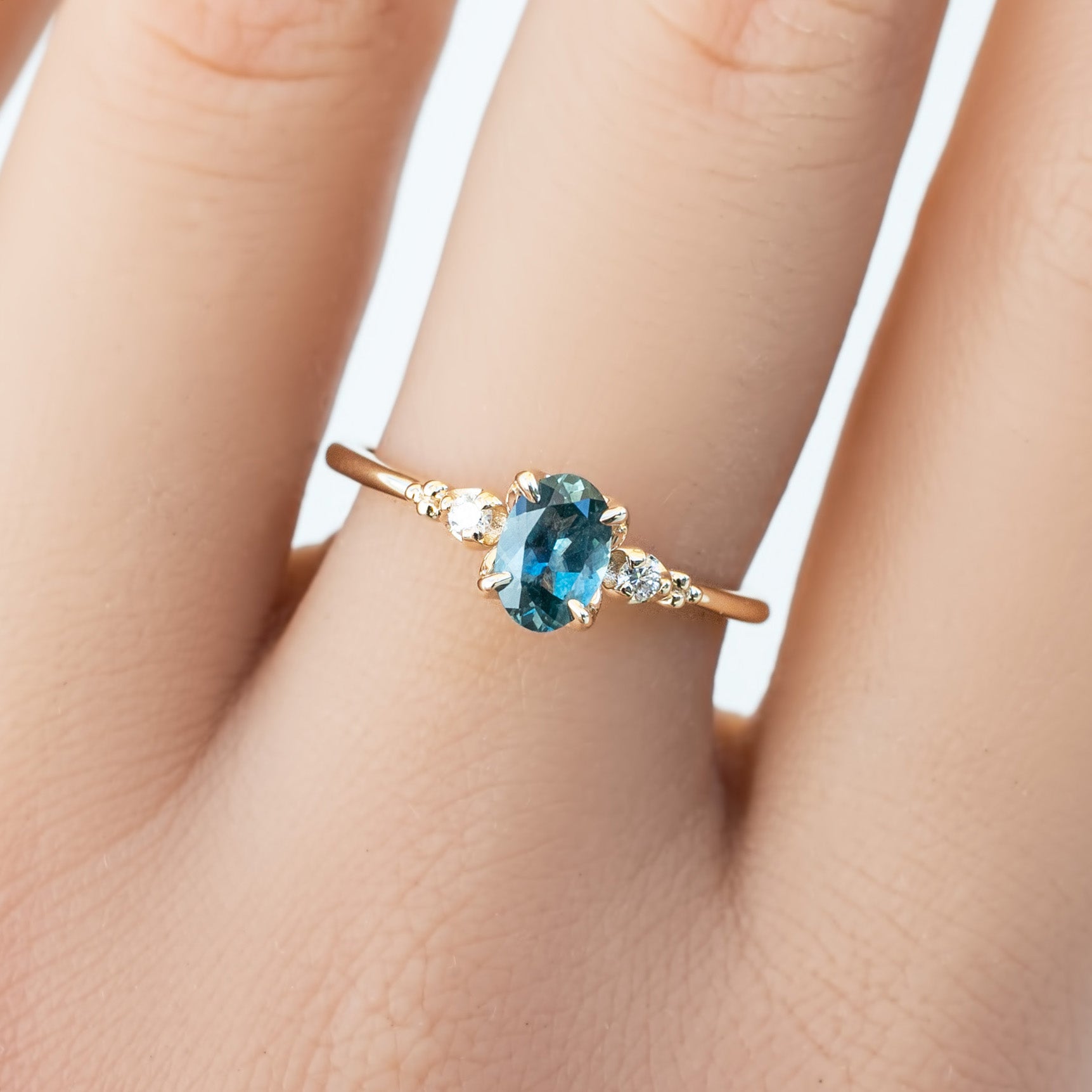 Estel Ring, 0.70ct Montana Sapphire, oval shape gemstone
