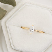 【一点物】アリスリング枠 オーバルブリリアントカットダイヤモンド 0.40ct
