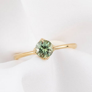 Alice Ring, 0.85ct Montana Sapphire
