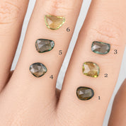 オーガニック シェイプ グリーンサファイア 0.80ct