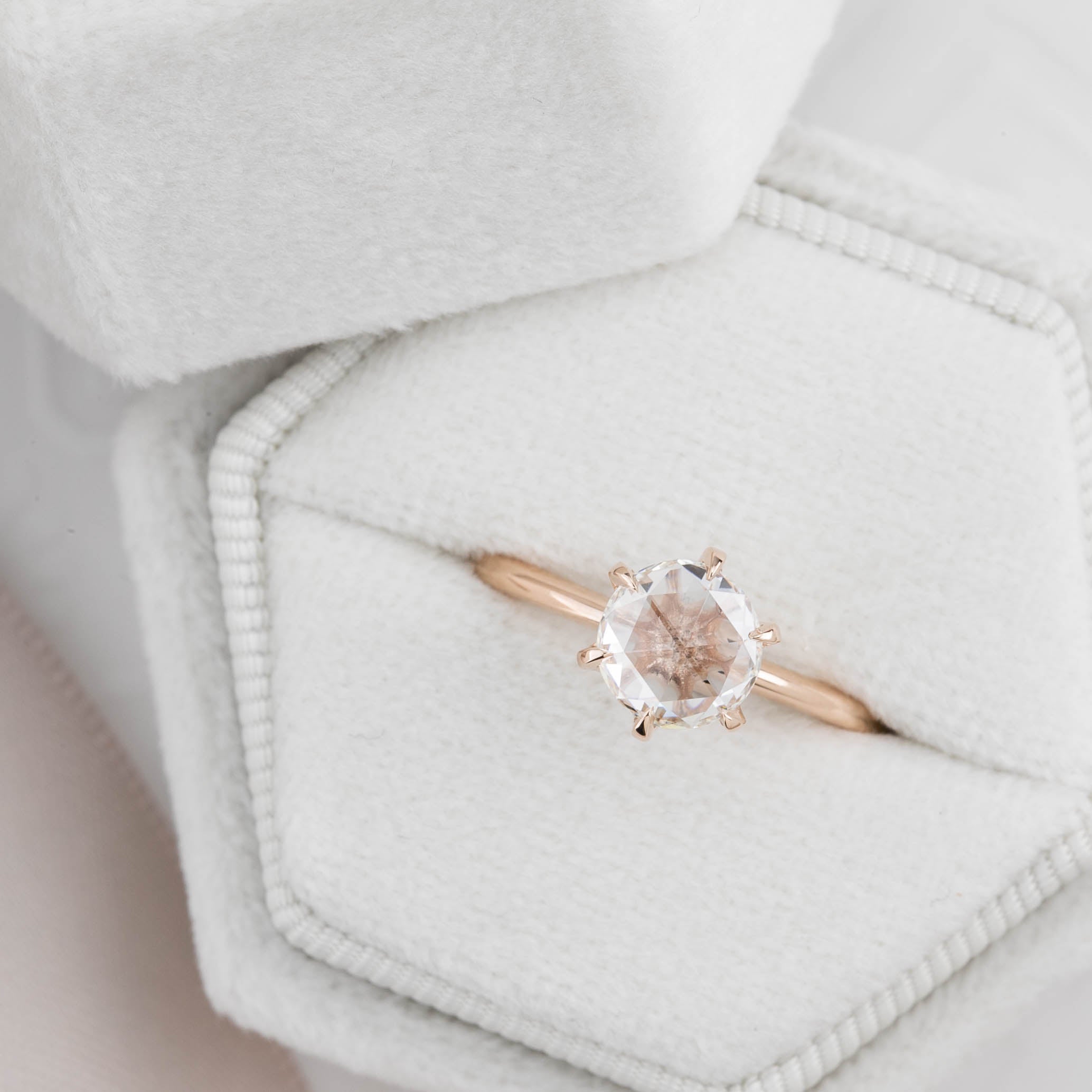 Floryn Round Diamond Ring