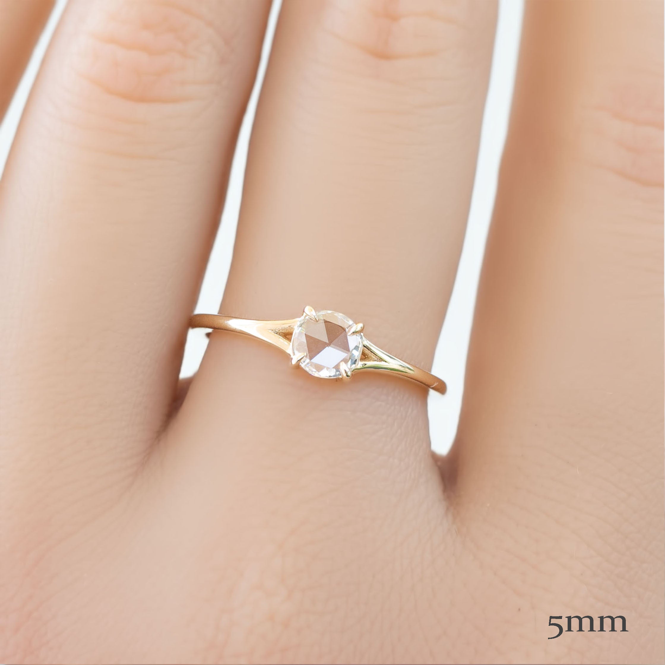 Kylie Round Diamond Ring