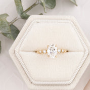 Estel Fleur Four Prongs Oval Diamond Ring