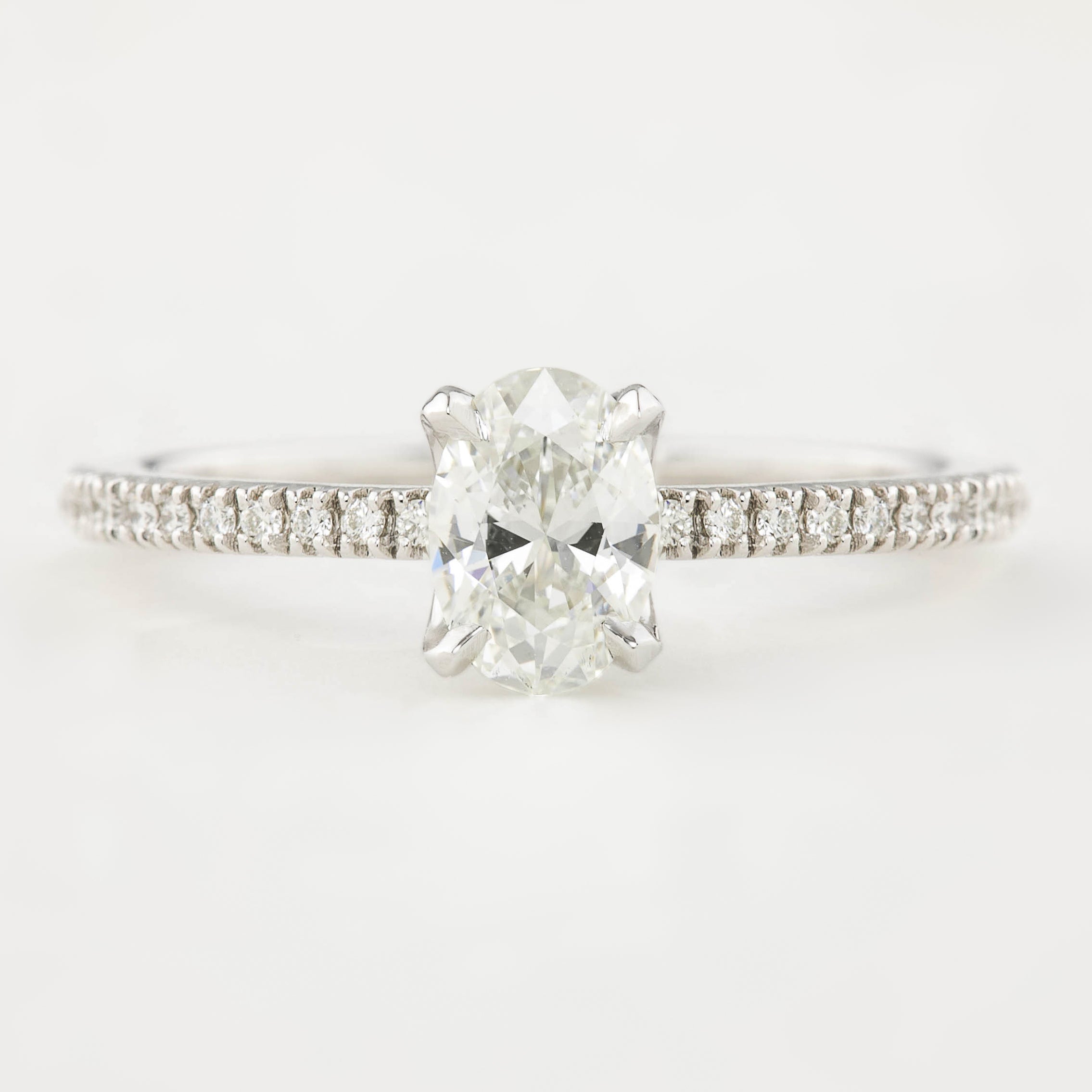 Maria Oval Diamond Ring