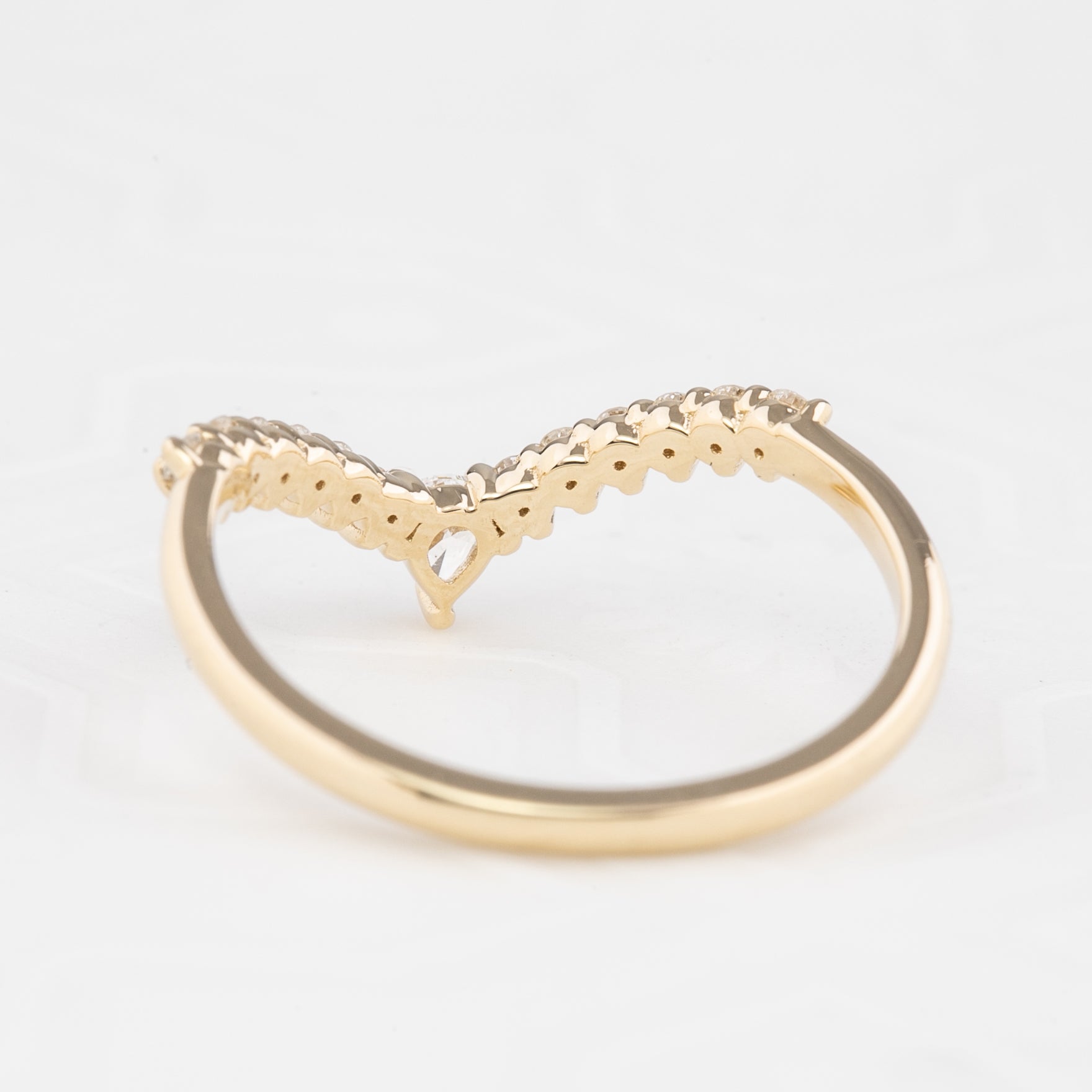 Luna Tiara Ring