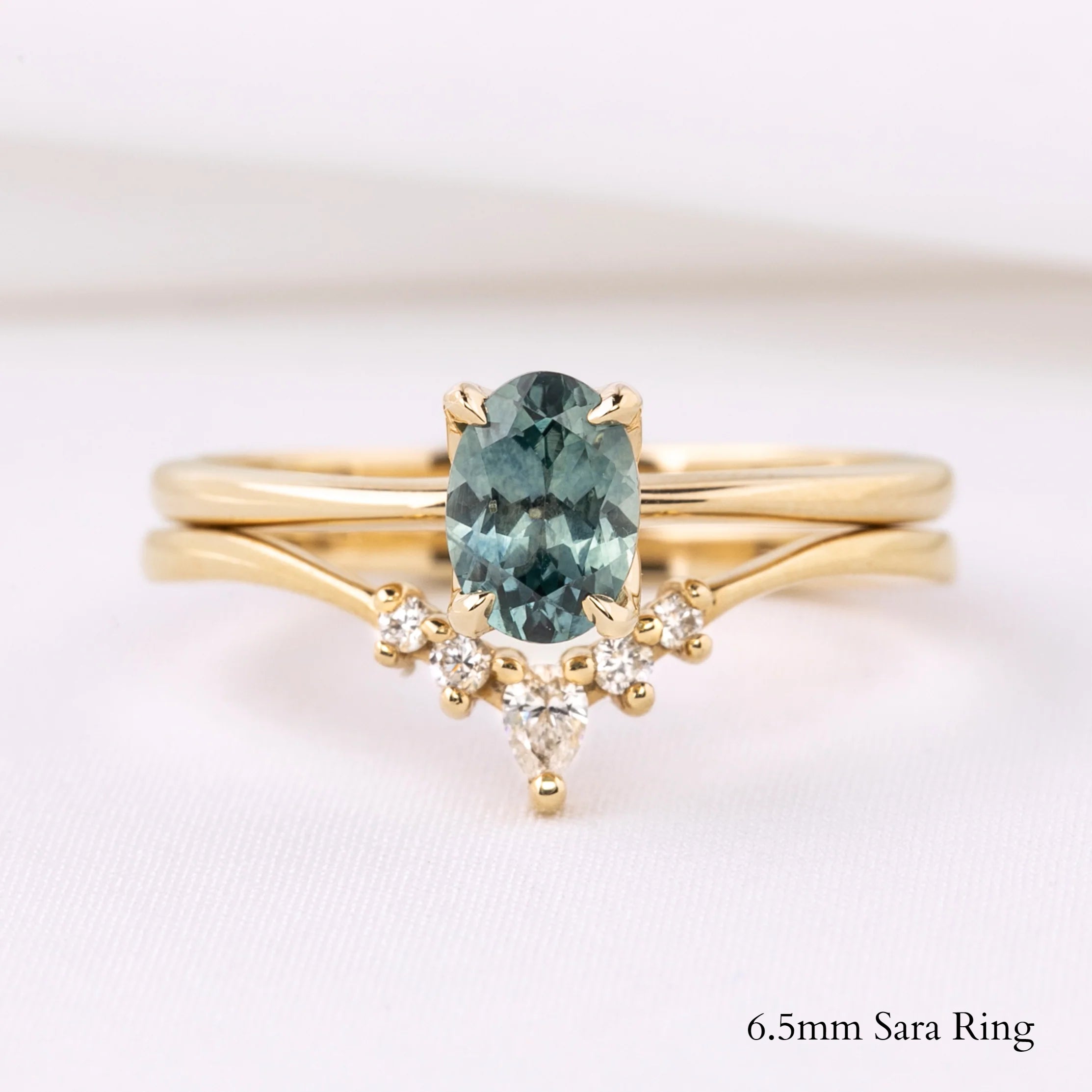 Gloria Petite Ring