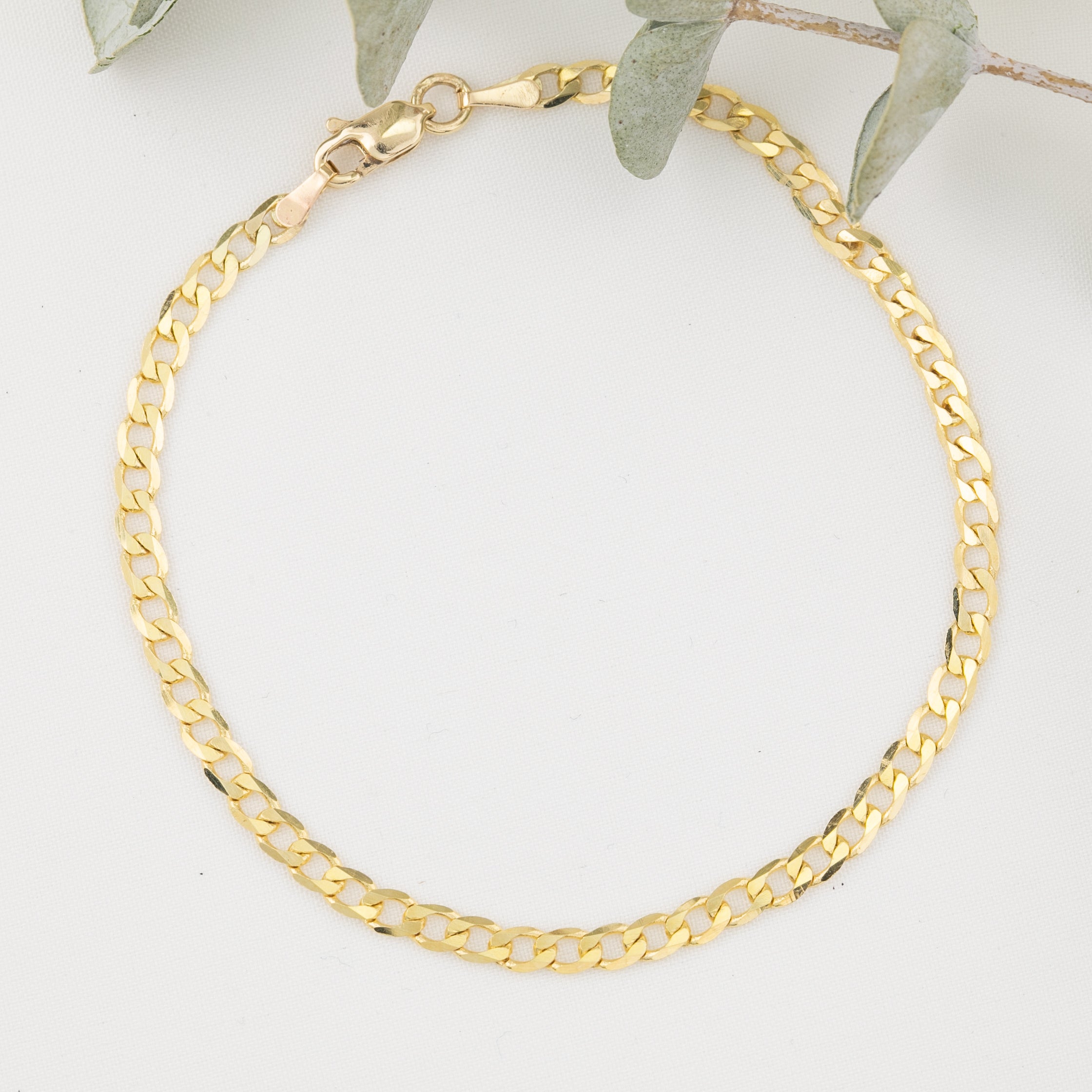 Classic Light Curb Chain Bracelet