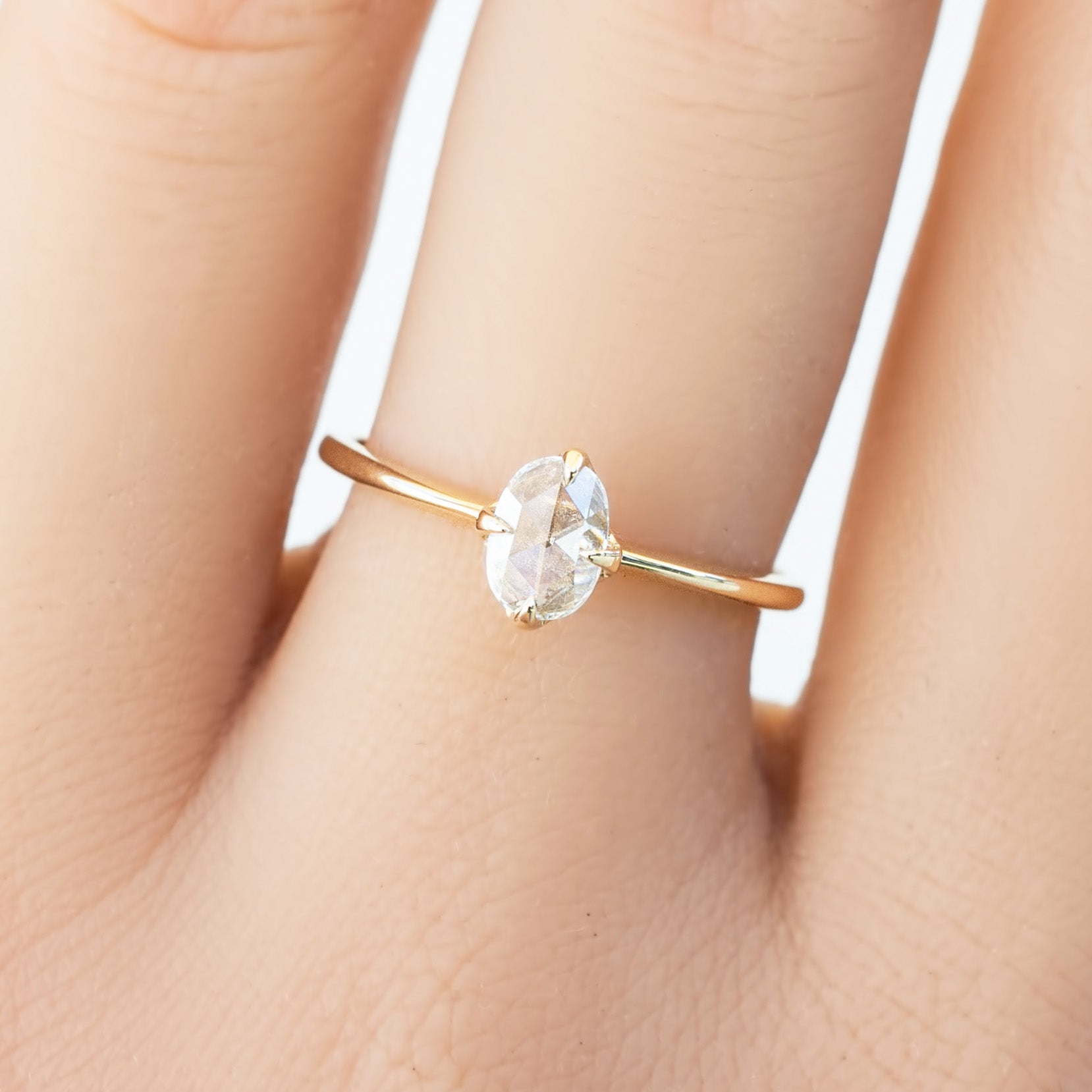【一点物】アリスリング枠 オーバルローズカットダイヤモンド 0.26ct