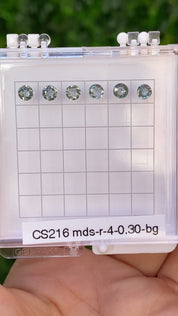 4.0mm 0.30ct グリーンサファイア マダガスカル産
