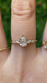 Estel Fleur Pear Cut Diamond Ring