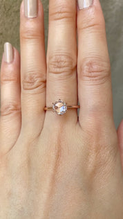 Floryn Round Diamond Ring