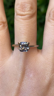 1.47ct Cushion Cut Gray Purple Spinel se111