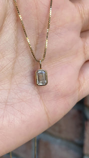 Patia Charm Necklace Setting (Emerald)