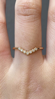 Dahlia Curved Ring
