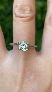 1.64ct Round Cut Light Parti Aqua Green Montana Sapphire Sapphire SR450