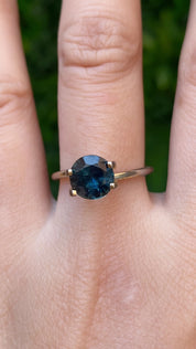 1.63ct Round Cut Deep Teal Blue Sapphire SR353
