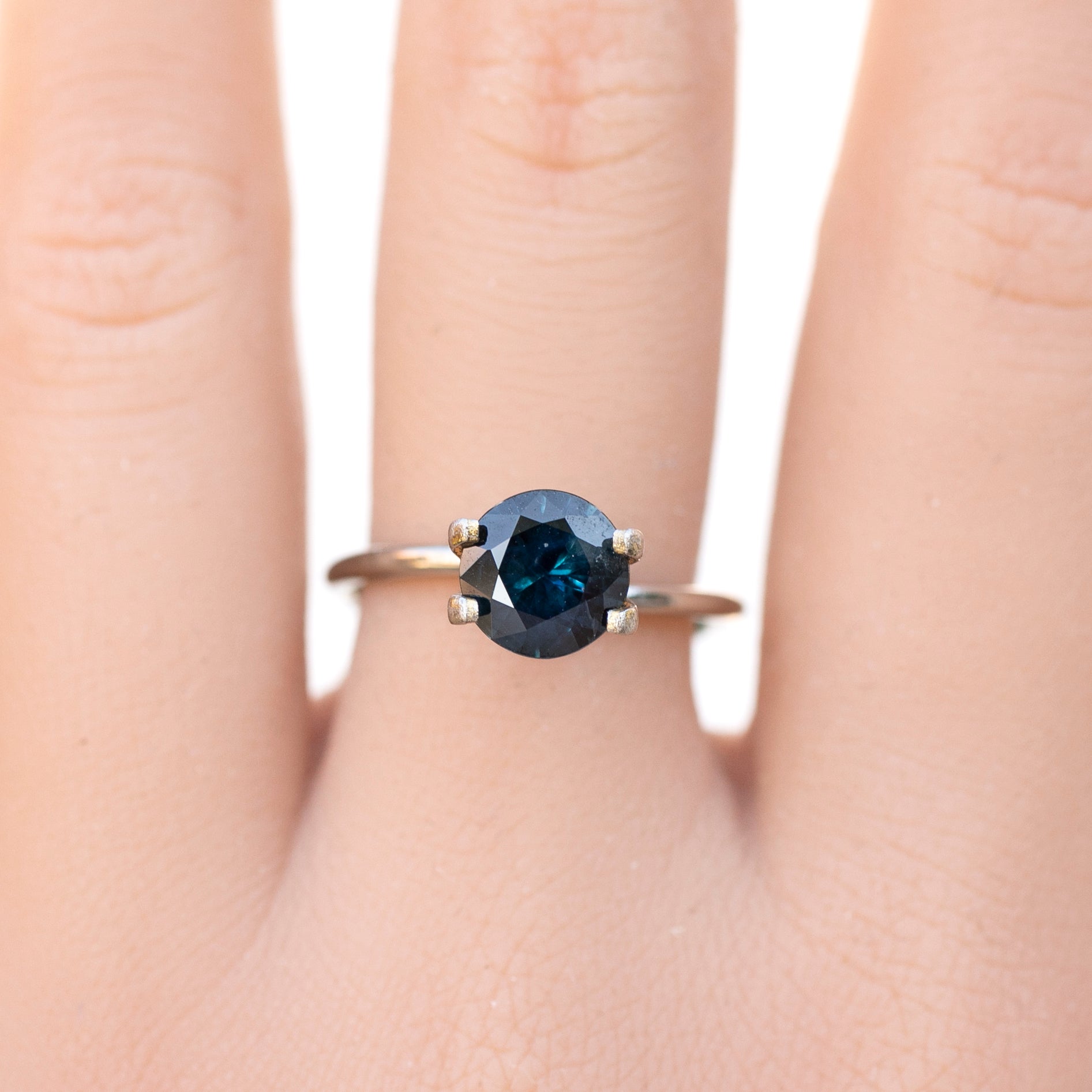 1.63ct Round Cut Deep Teal Blue Sapphire SR353