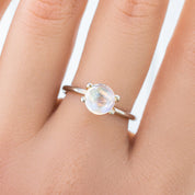 1.67ct Rainbow Moonstone SO023