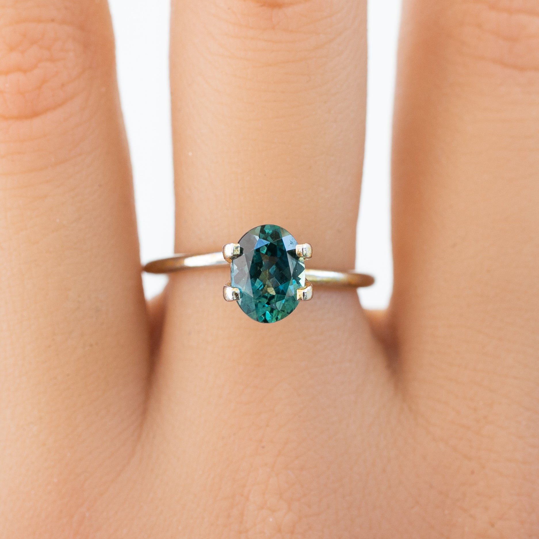 1.2ct オーバルカット ブルーグリーンサファイア モンタナ産 SO450