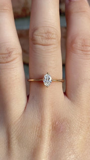 【一点物】アリスリング枠 オーバルブリリアントカットダイヤモンド 0.40ct