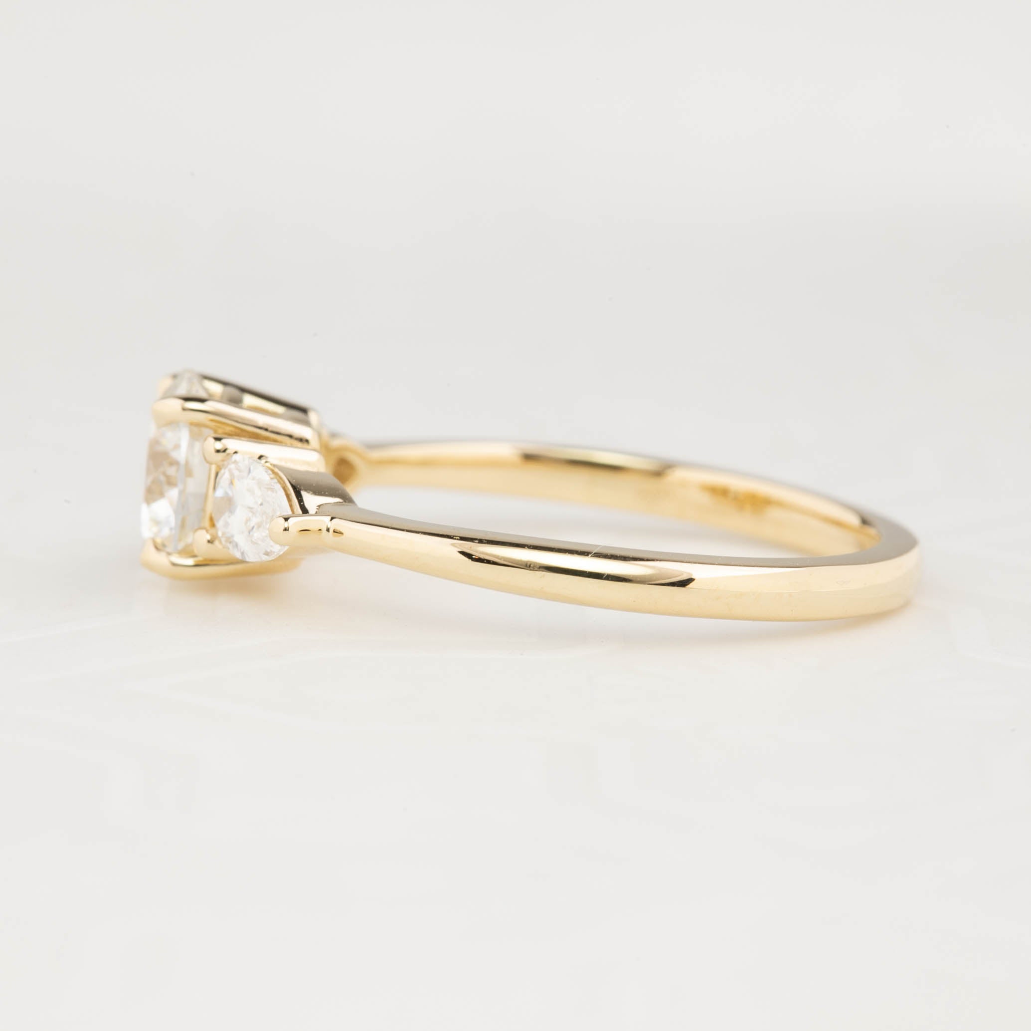 Olivia Round Diamond Ring