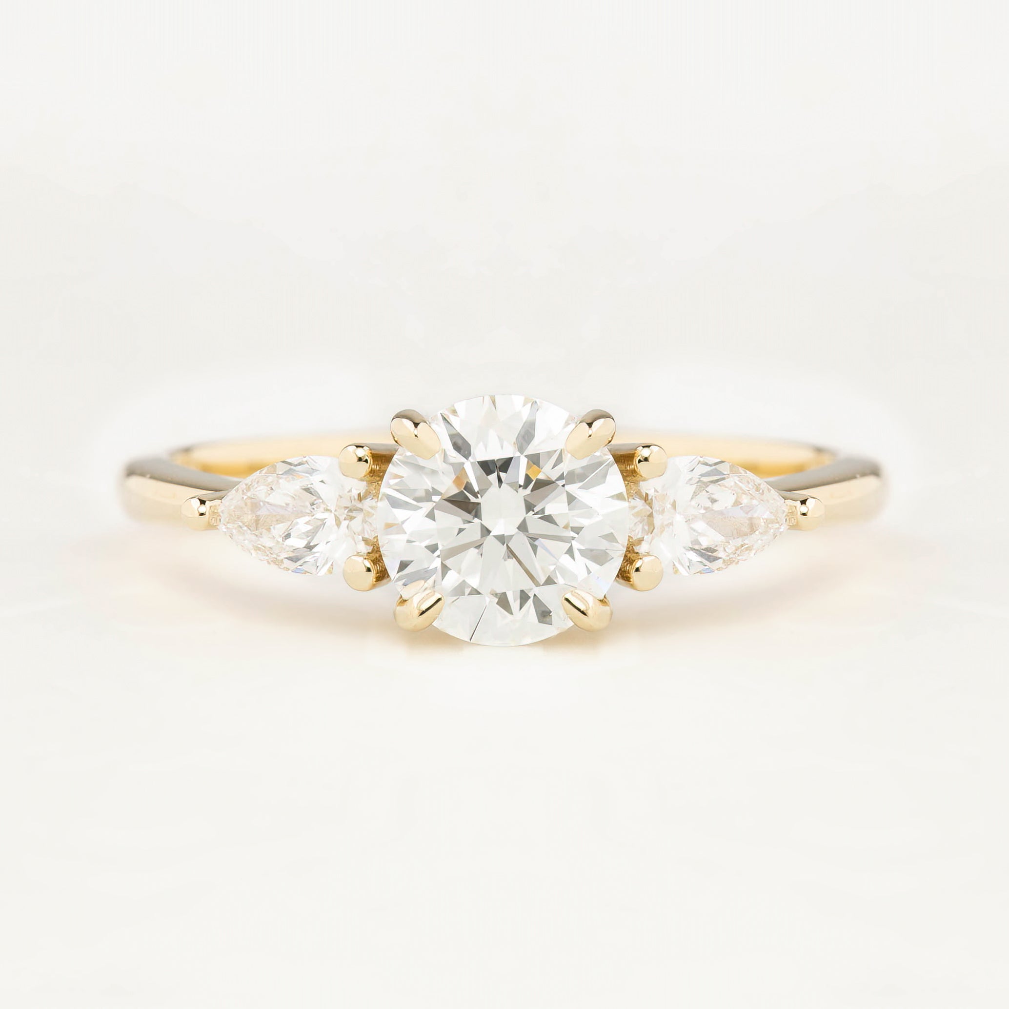 Olivia Round Diamond Ring