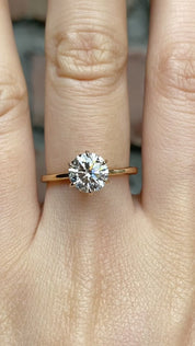 Floryn Round Diamond Ring