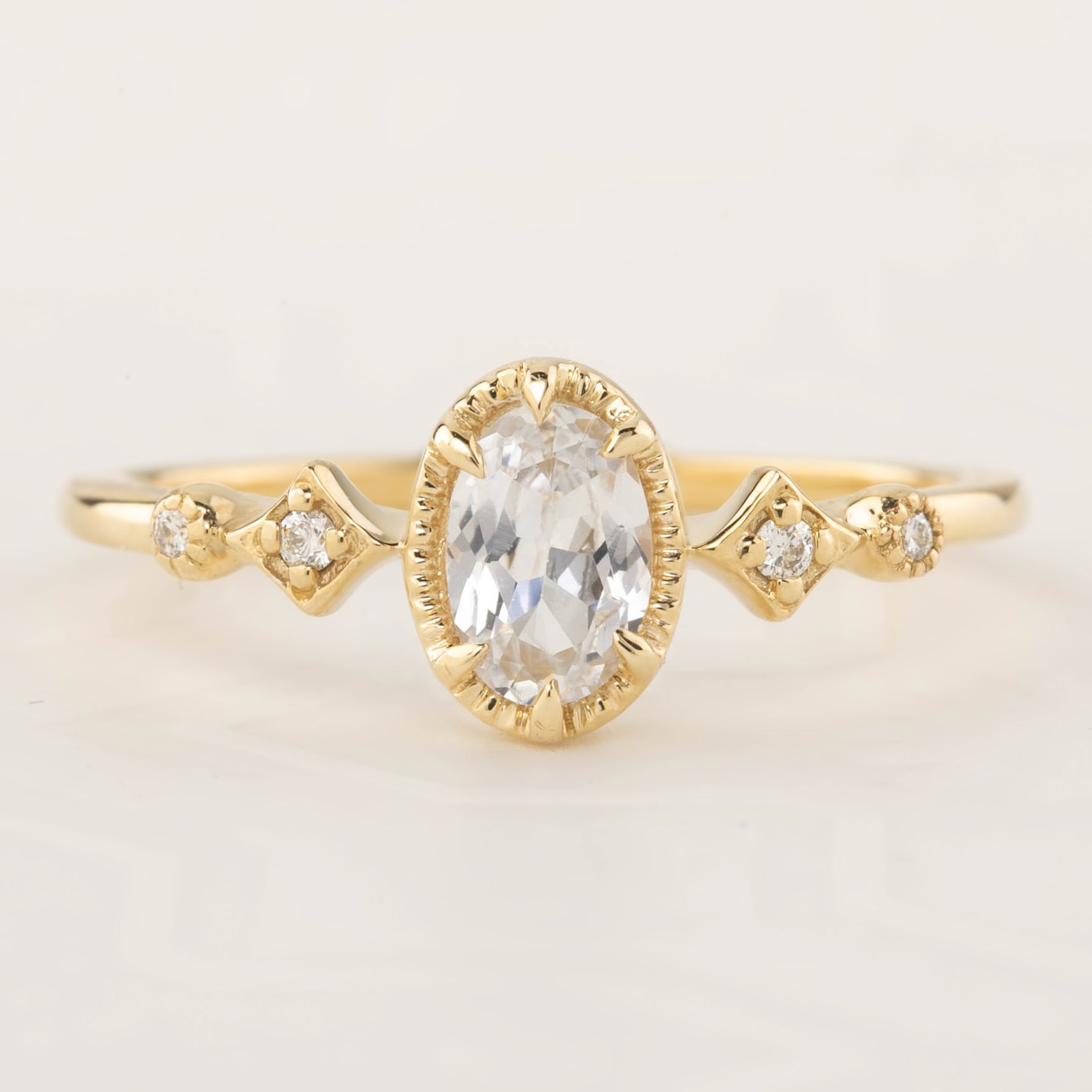 Stella Ring White Sapphire
