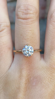 Alice Round Diamond Ring