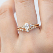 Teresa Oval Diamond Ring