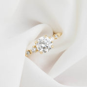 Estel Fleur Four Prongs Round Diamond Ring