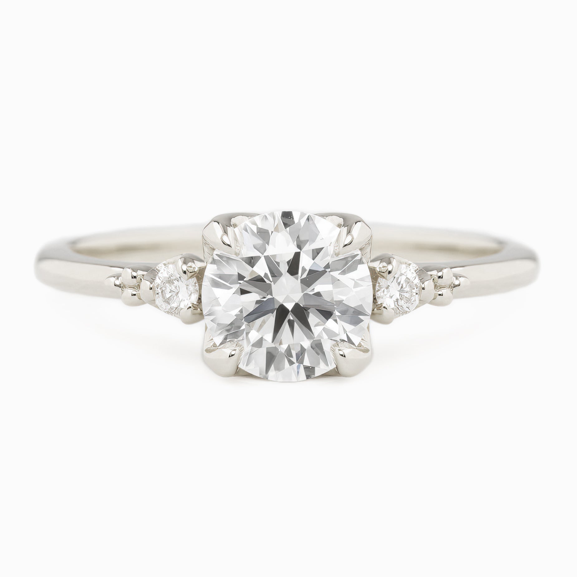 Estel Round Diamond Ring