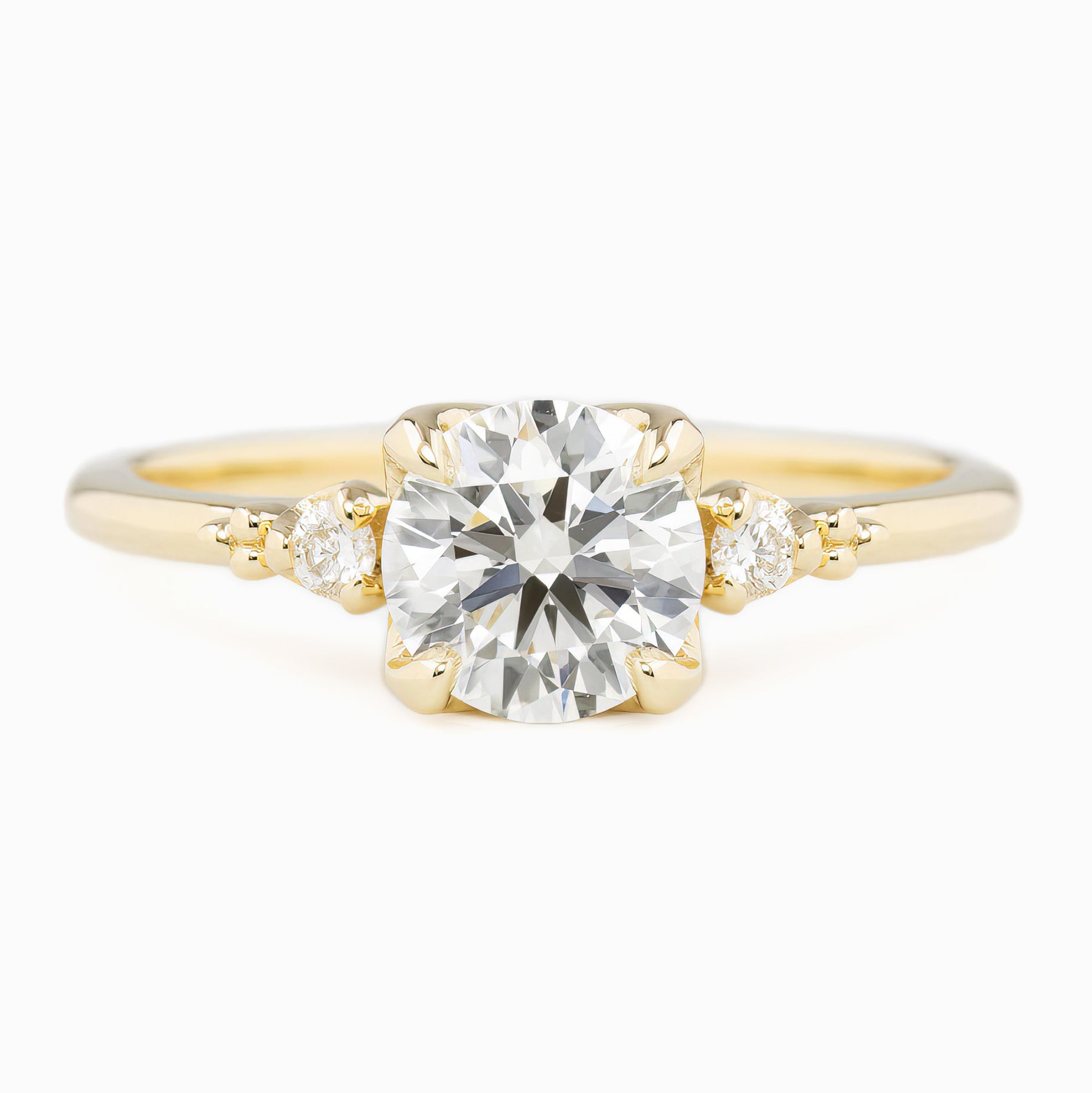 Estel Round Diamond Ring
