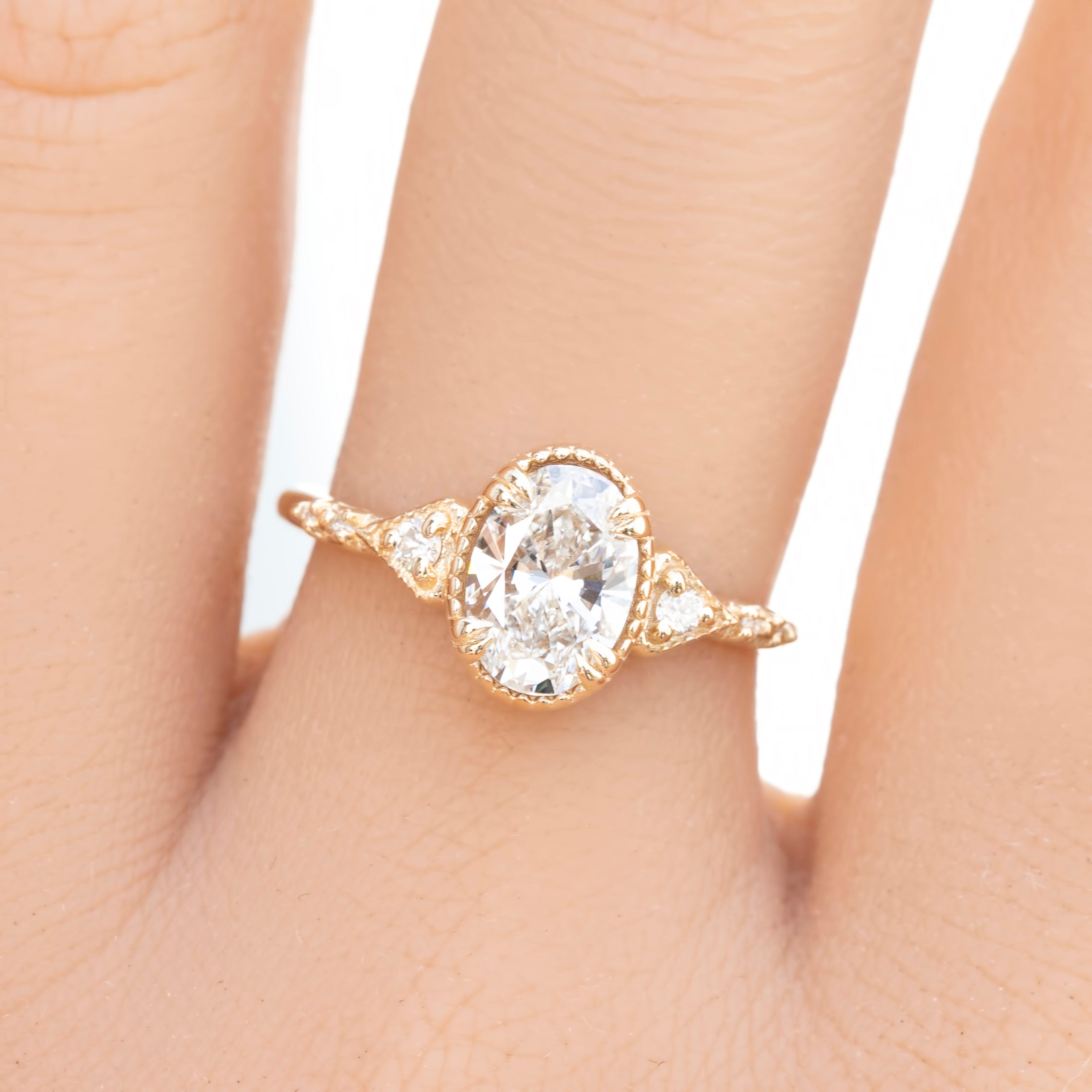 Agatha Oval Diamond Ring