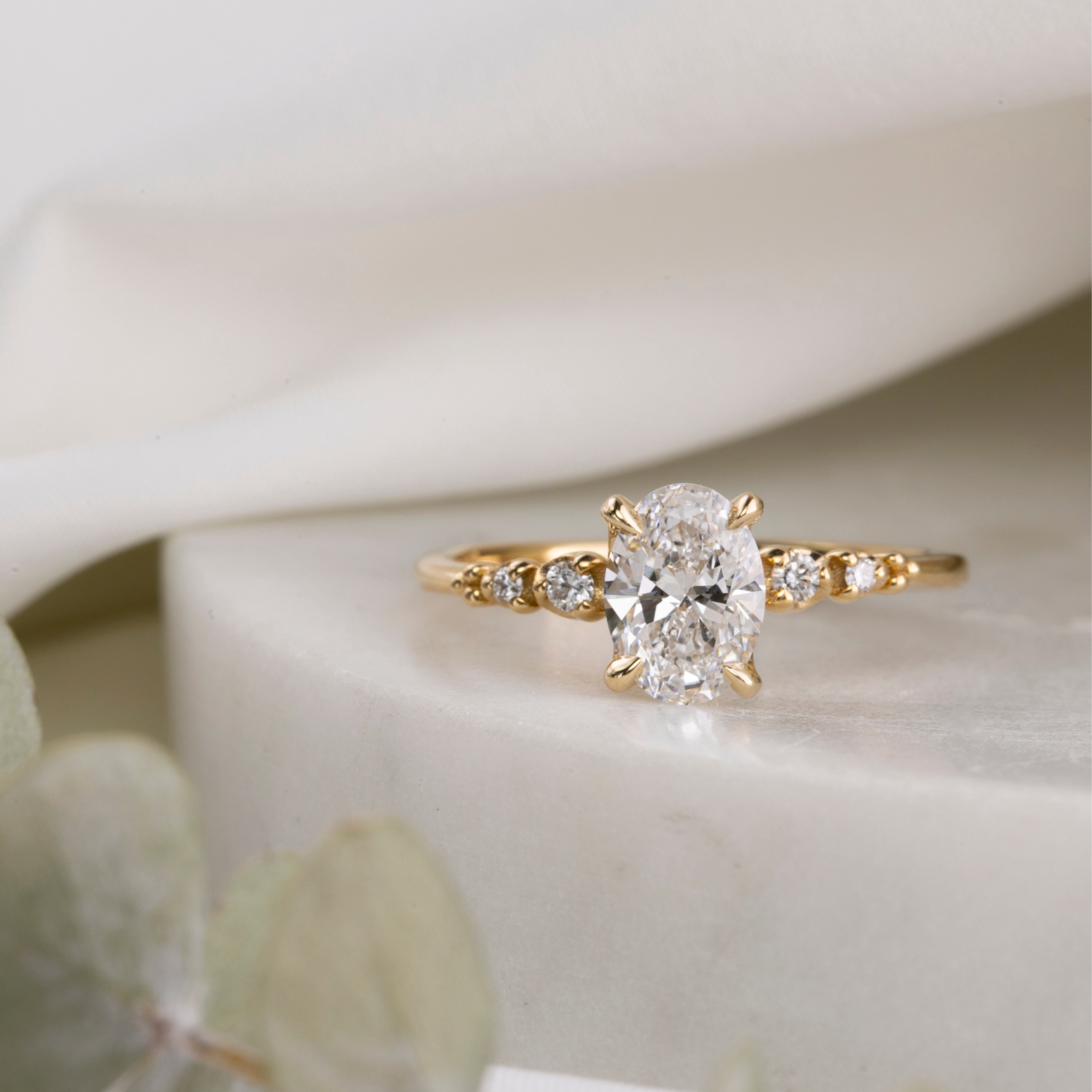 Estel Fleur Four Prongs Ring, Oval Brilliant Cut Diamond