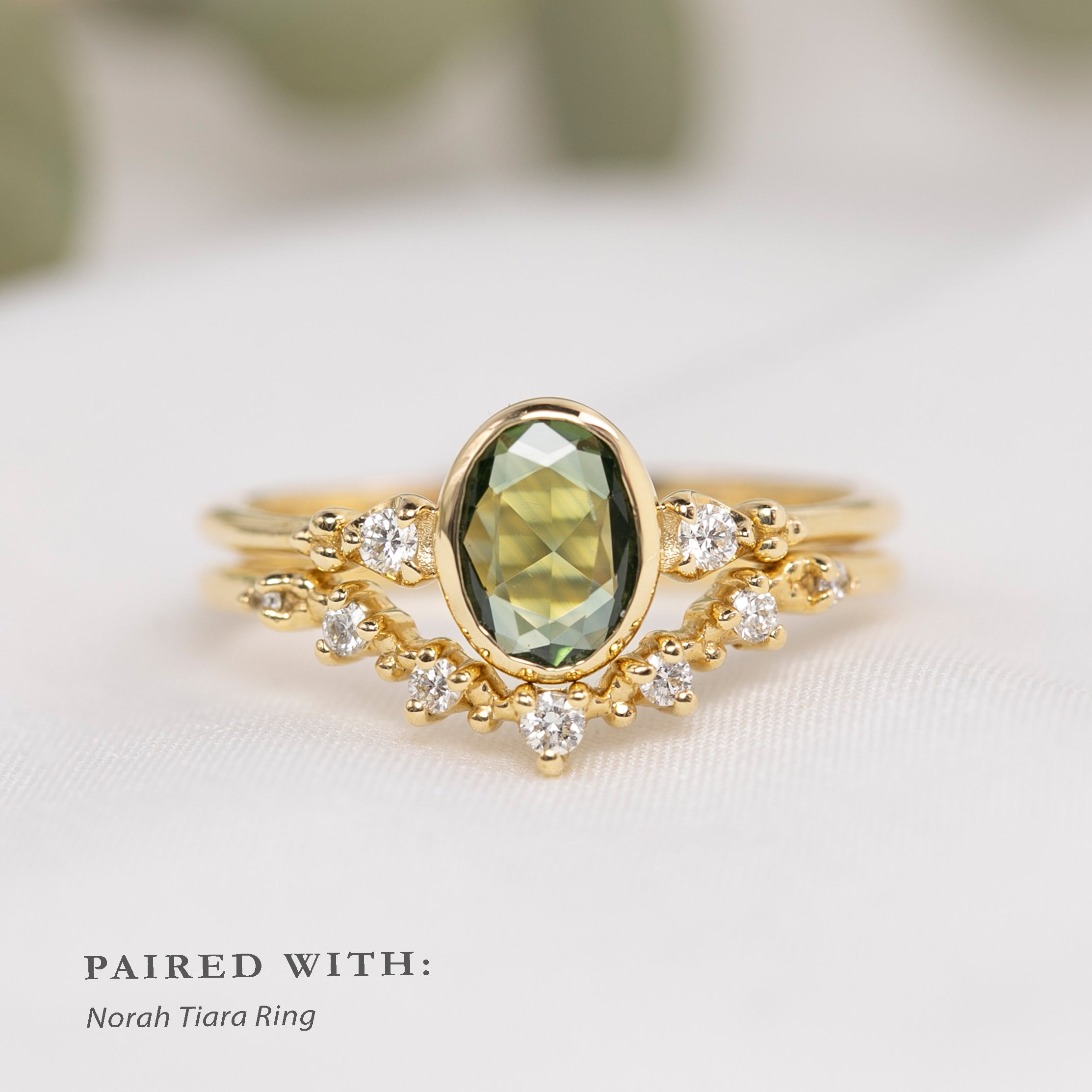14K ゴールド　オーバルストーン リング Estel Ring 7x5mm 0.50ct Thai Sapphire 14K Gold – Envero Jewelry