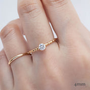 Candy Ring, Round Brilliant Cut Diamond