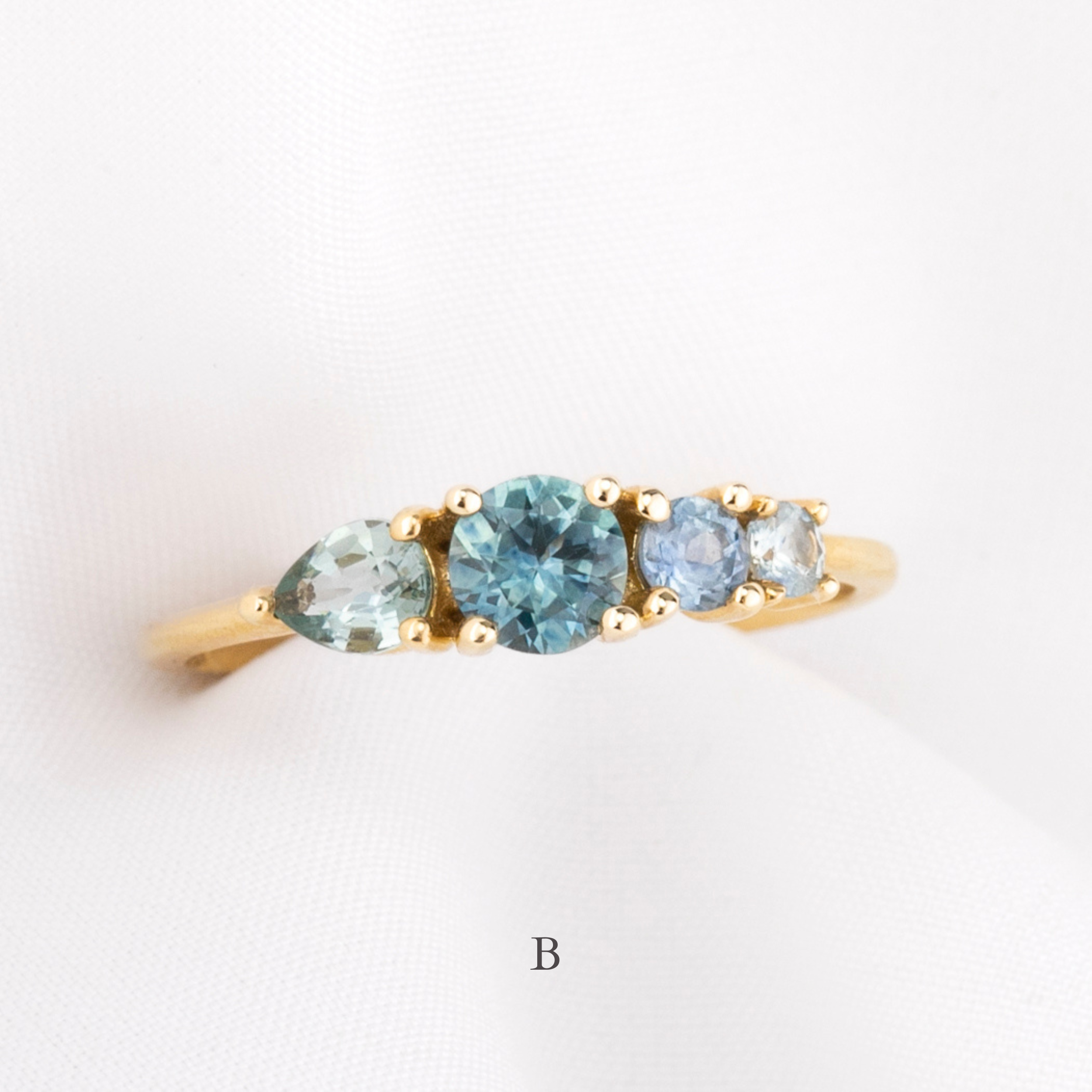【即日配送】ドロップレッツリング ・0.84ct・マダガスカル＆モンタナ産サファイア・K14YG