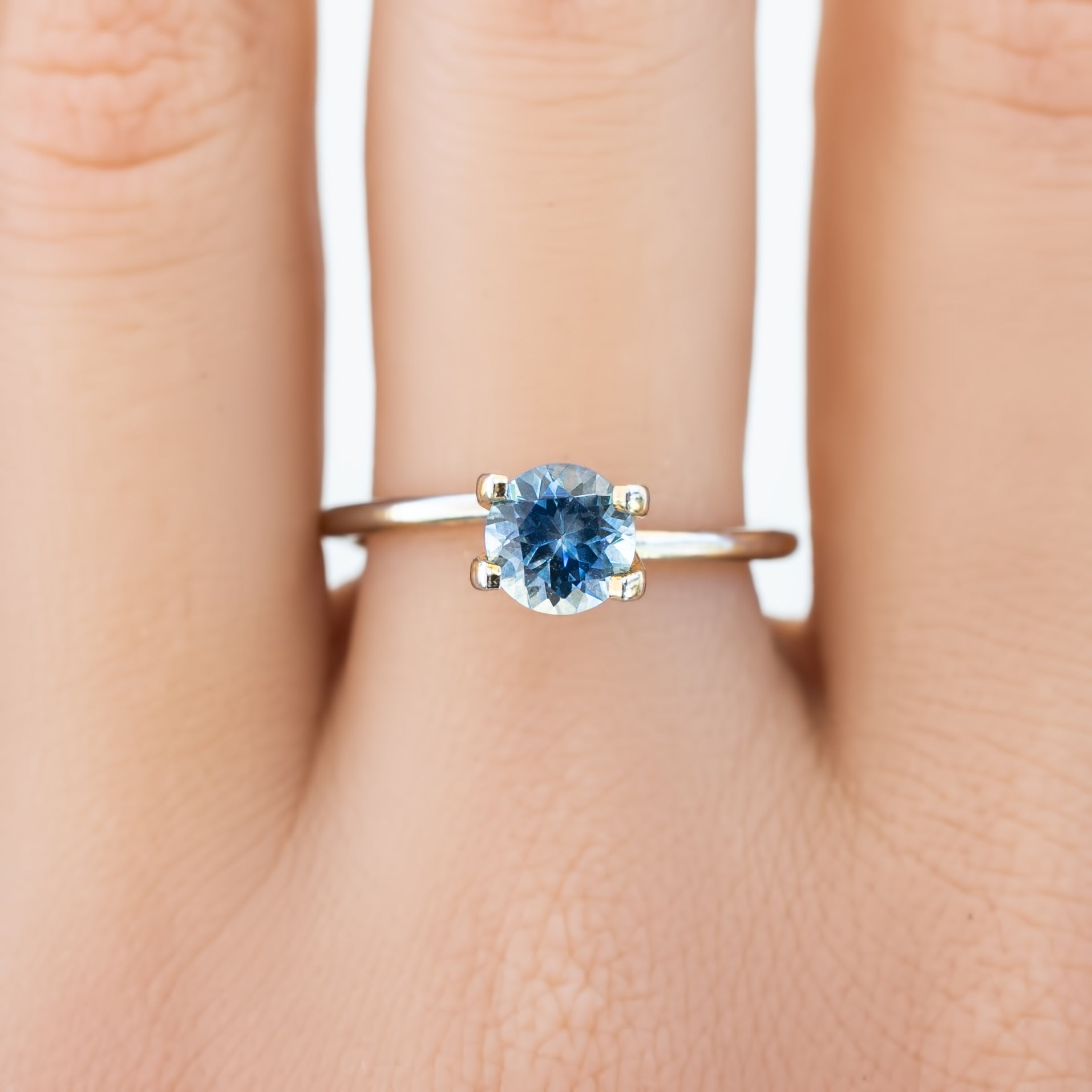 1.09ct Round Cut Blue Montana Sapphire SR269
