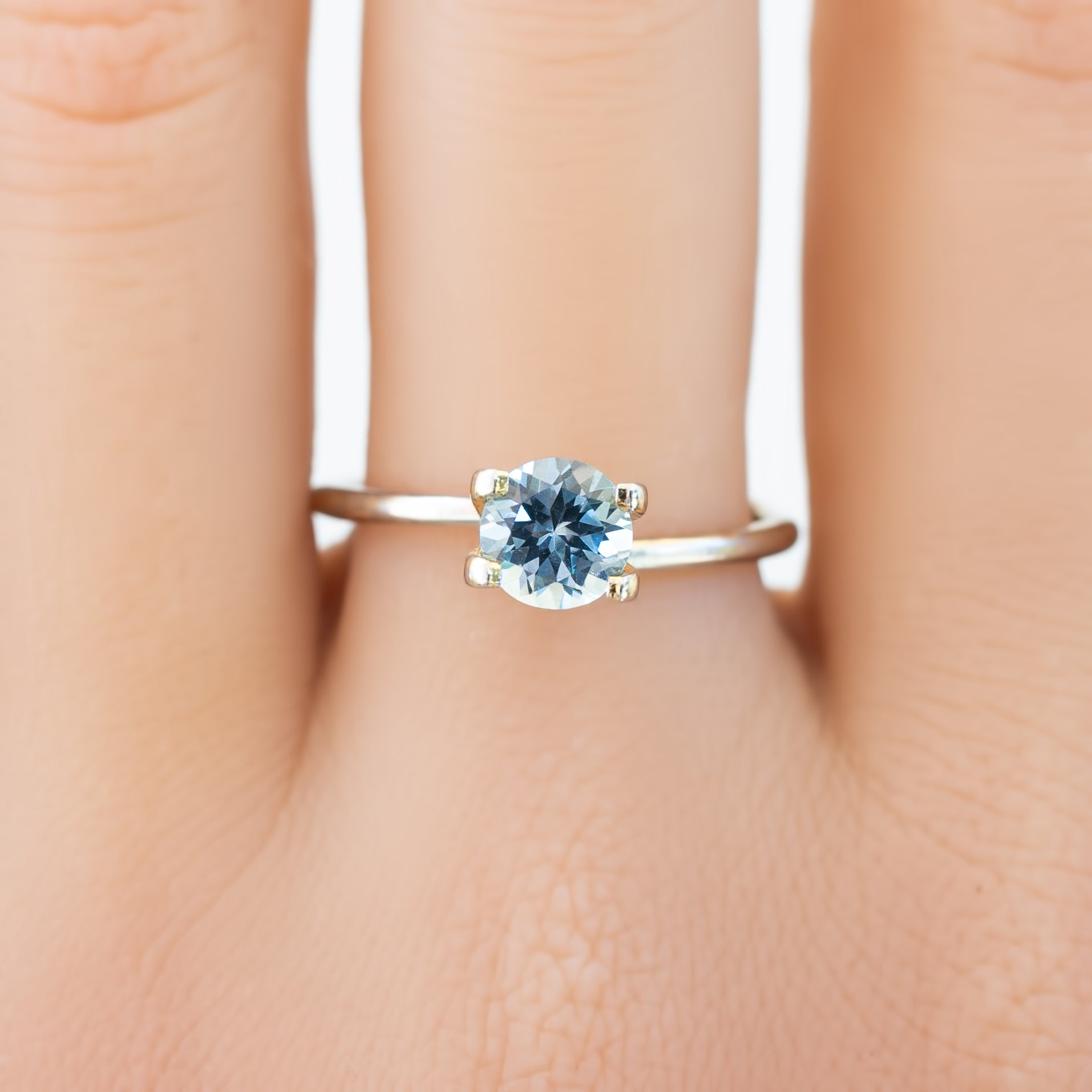 1.08ct ラウンドカット ライトブルーサファイア モンタナ産 SR271