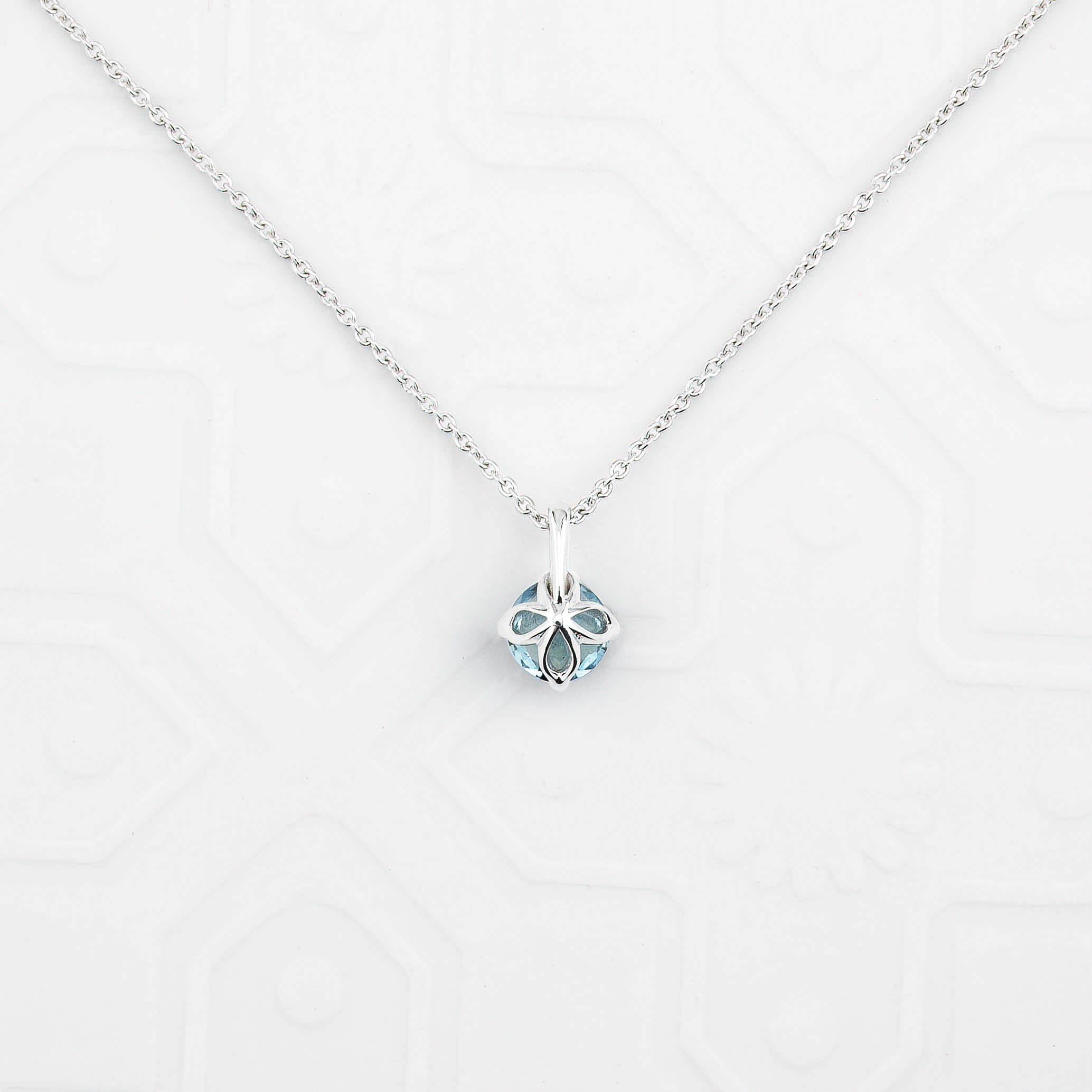 Alice Montana Charm 5.0mm